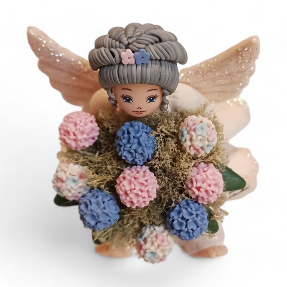 Rare Kneeded Angel "Grandmother" Barefoot Collection Figurine By Carol G… - Picture 2 of 13